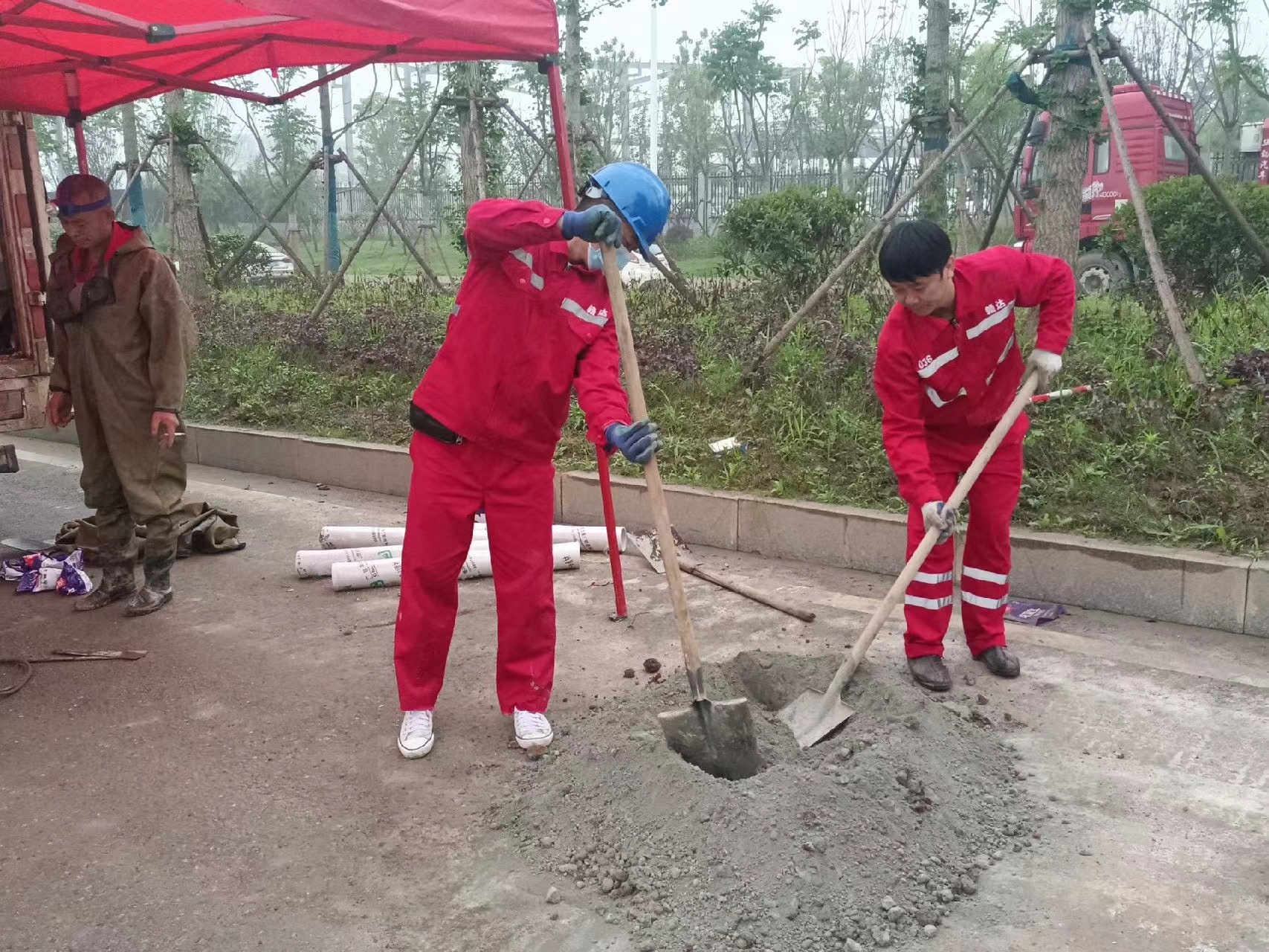 永城管道疏通哪家好】及时进行市政管道清淤