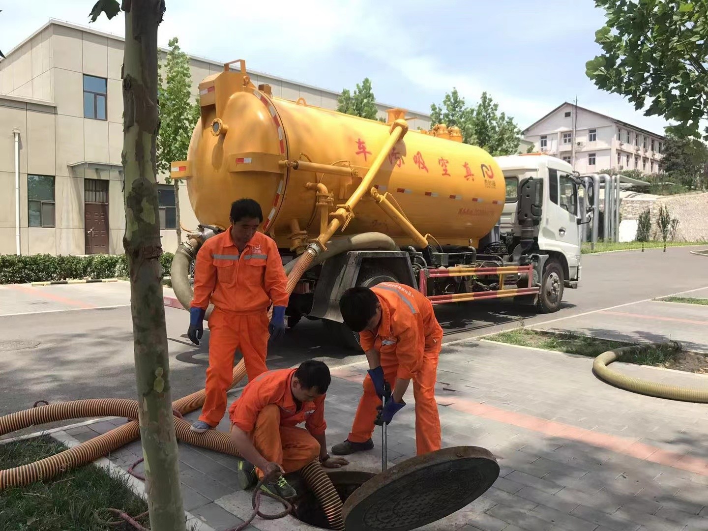 永城化粪池清理与5-8吨吸粪车施工效率分析
